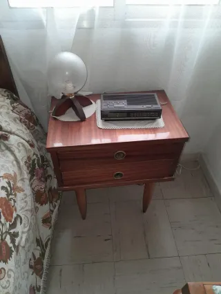 Mesilla de noche madera