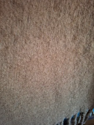 Bufanda marrón con flecos mujer