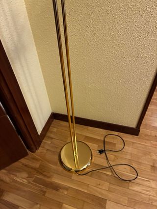 Lámpara de pie dorada metal 2 luces