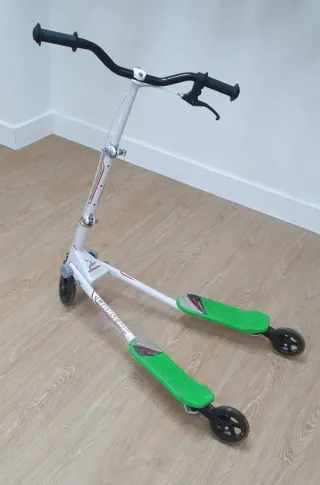 Patín / patinete 3 ruedas Umit.