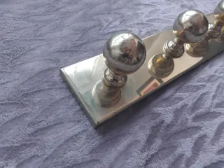 Perchero de pared laton