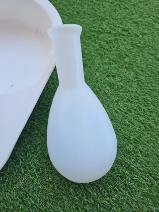 Orinal y botella para orina