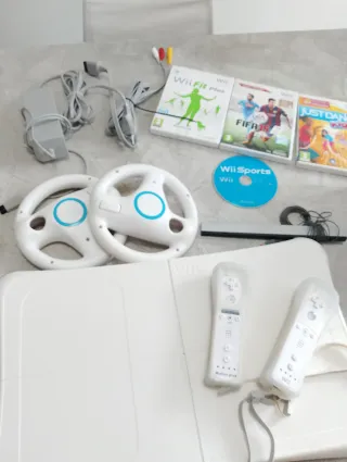 Nintendo Wii Completa con Giochi e Accessori