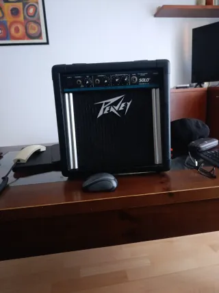 Amplificador Guitarra Peavey a Pilas
