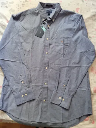 Camisa Gant original a estrenar.