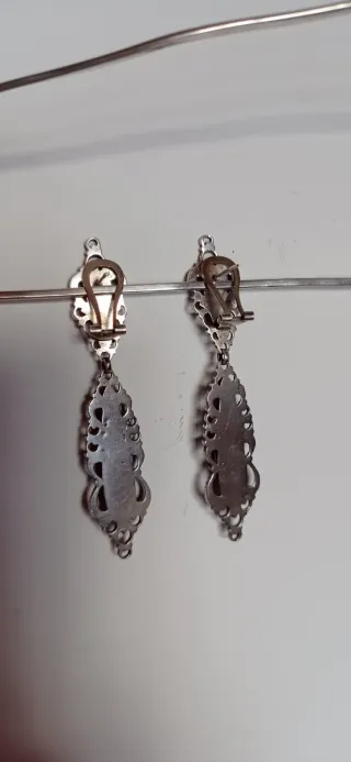 Pendientes largos vintage.