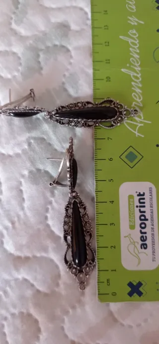 Pendientes largos vintage.