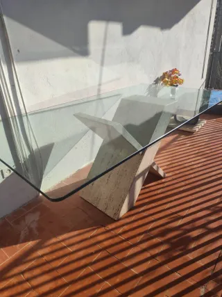 Mesa comedor mármol y cristal templado