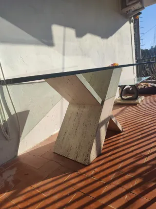 Mesa comedor mármol y cristal templado