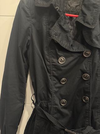 Trench Stradivarius mujer negro