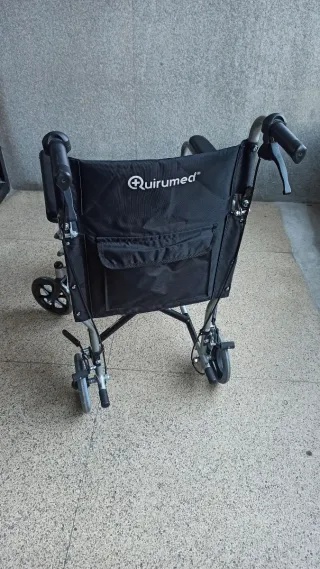 Silla de ruedas plegable  para casa Quirumed 90€