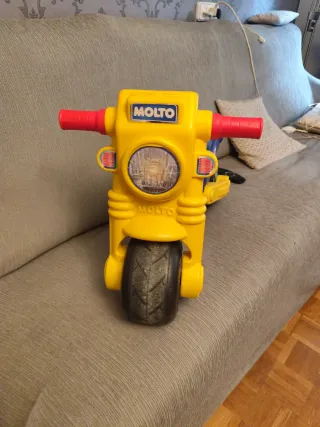 Moto de bebé Molto 1-3 años