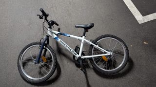 Bicicleta Rockrider B-Twin 20 Blanca
