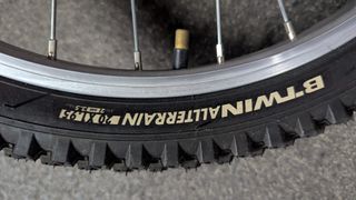 Bicicleta Rockrider B-Twin 20 Blanca