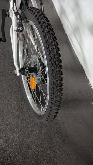 Bicicleta Rockrider B-Twin 20 Blanca