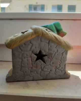 Presepe natalizio con luce LED – cm 12,2 x 6 x 9,7