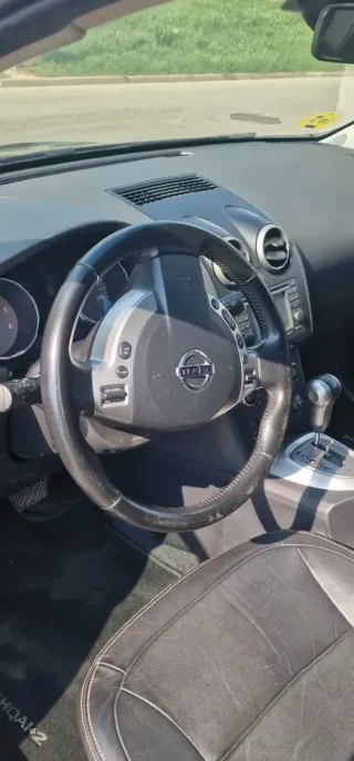 Nissan Qashqai+2 2010