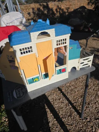 Establo Barbie con Caballo