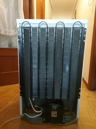 Nevera Indesit pequeño