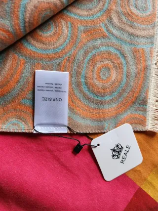 Sciarpa con cerchi arancioni e turchesi