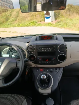 Peugeot e-Partner 2014