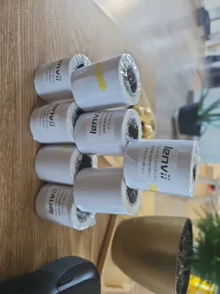 Impresora de etiquetas Clabel negra