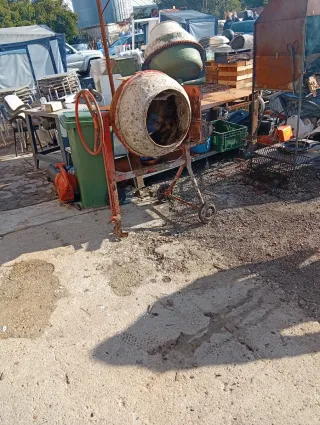 Hormigonera pequeña