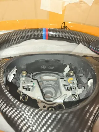 Volante BMW Carbono M