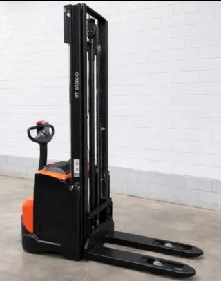 Apilador Eléctrico BT batería de Litio