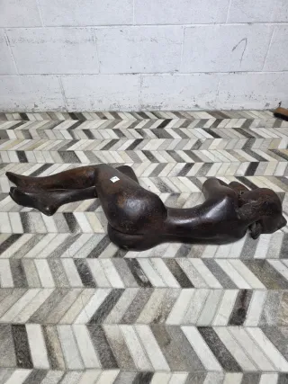 Escultura antigua terracota mujer desnuda