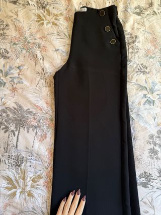 Pantalón vestir negro mango