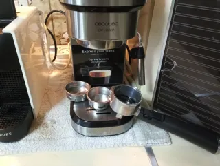 Cafetera Cecotec Cafelizzia