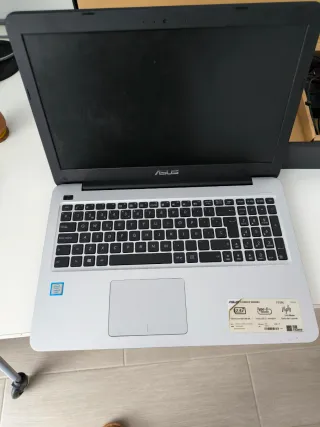 Portátil ASUS