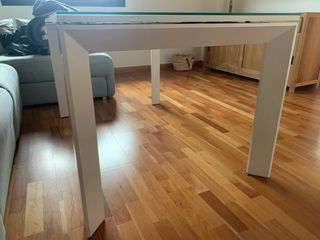 Mesa de comedor extensible modera de aluminio