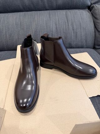 Botas Chelsea efecto piel Mango Marrón