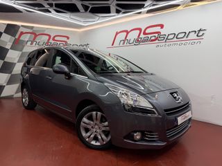 Peugeot 5008 Allure 1.6 THP 156