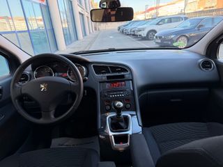 Peugeot 5008 Allure 1.6 THP 156