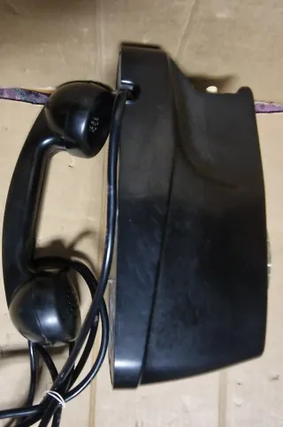 Telefono SIP a muro in bachelite a disco nero vint