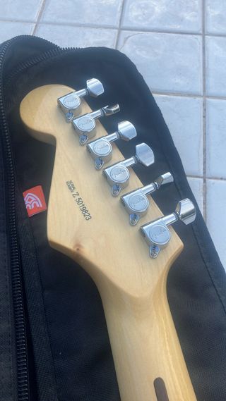 Cambio Guitarra eléctrica Stratocaster Réplica