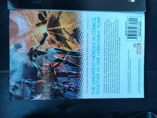 Avengers Hickman (inglés)