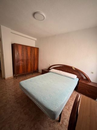 Se vende piso en barrio blanco