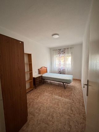 Se vende piso en barrio blanco