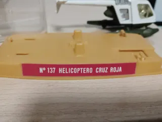 Helicóptero Guisval Cruz Roja N° 137 anos 70
