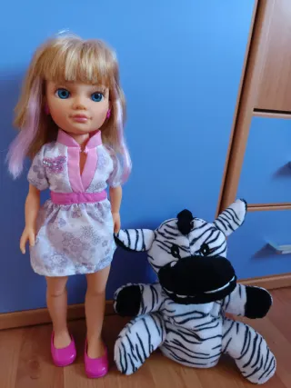 Muñeca Nancy. Regalo marioneta cebra.