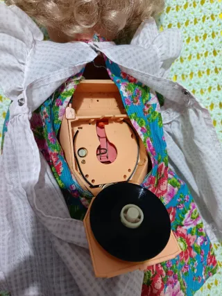 Bambola Gipsy vintage con vestito a fiori