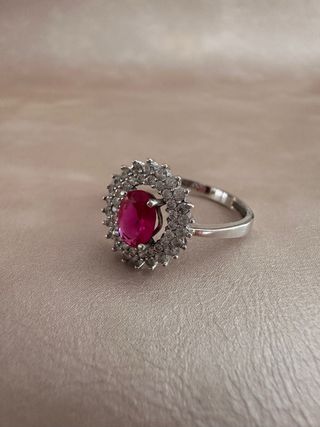 Anillo Oro Blanco 18k con Rubi y circonitas