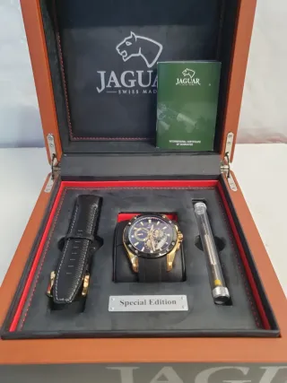 Reloj Jaguar Special Edition Negro/Dorado