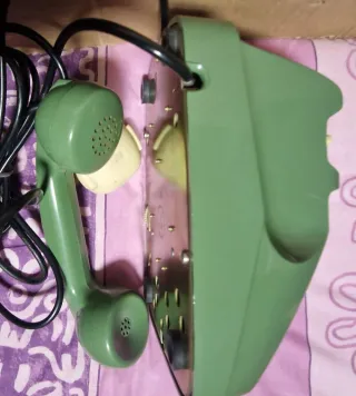 Telefono SIP a disco verde vintage