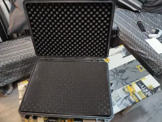 Maletín hermético acolchado