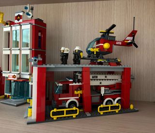 LEGO City Estación de Bomberos 60110